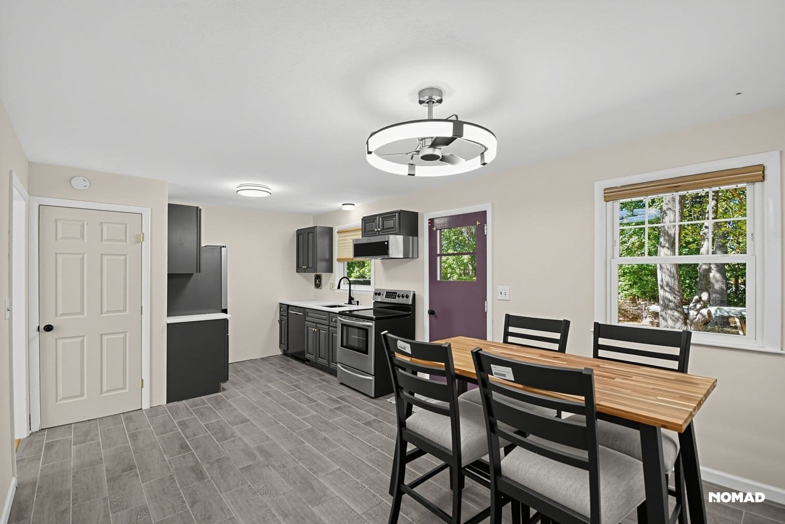 South Windsor House: 85 Willow St