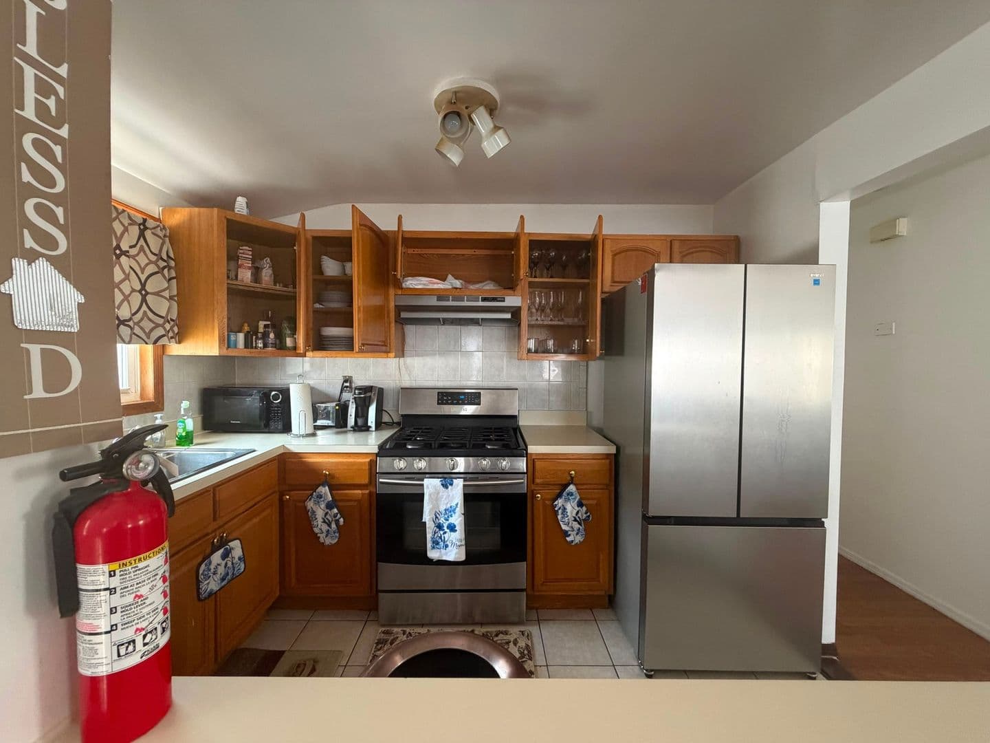 Springfield Gardens Townhome: 23038 147th Ave