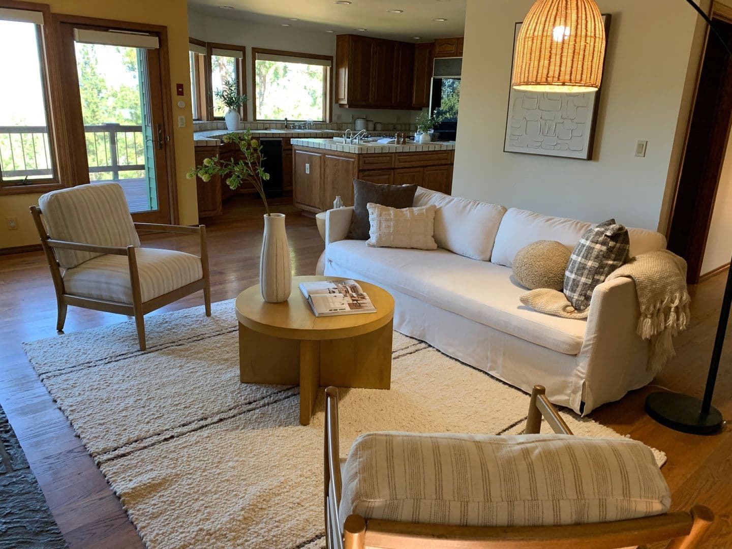 Bend House: 2889 Nw Starview Dr