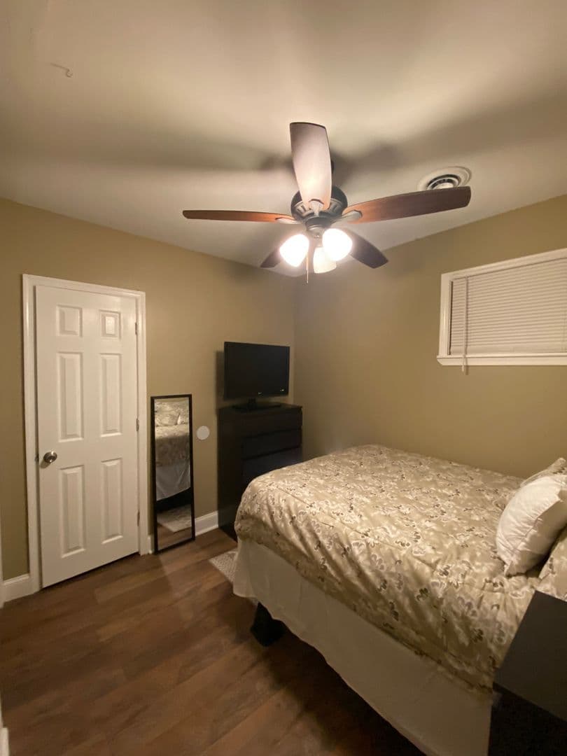 Wilimington Townhome: 1103 W 7th St