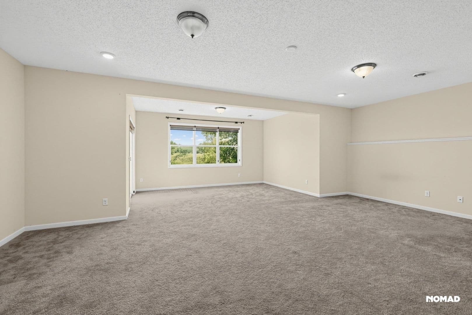Plymouth House: 18805 46th Ave N