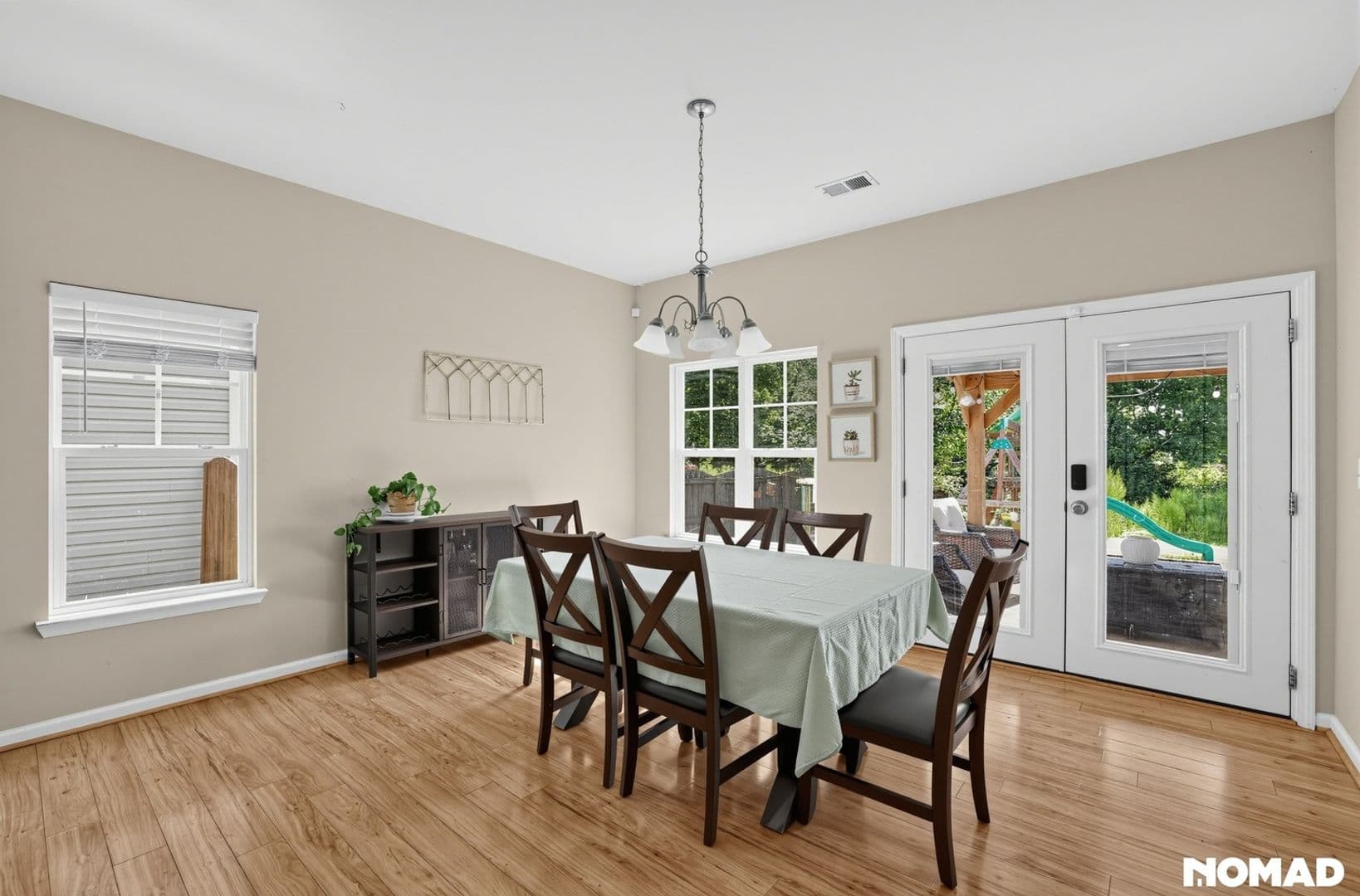 Simpsonville House: 302 Barrett Chase Dr