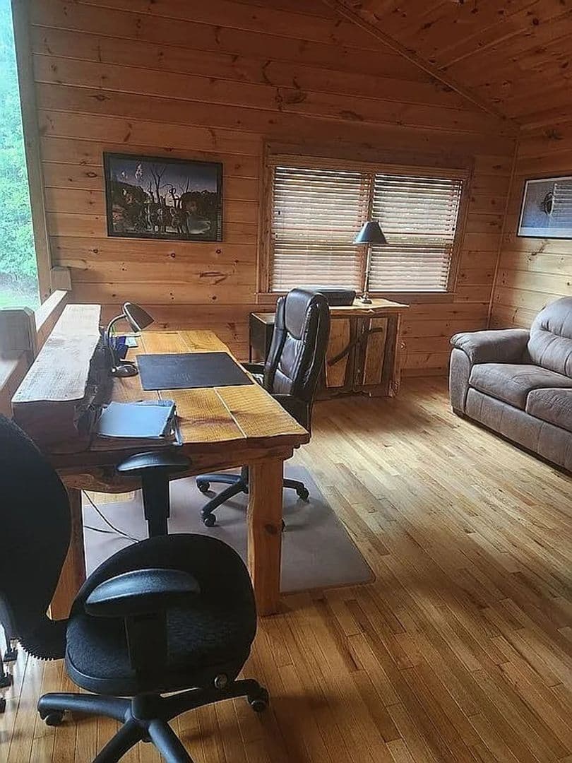 Blairsville House: 161 Clay Dr