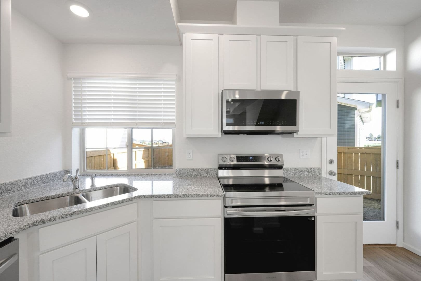 Commerce City House: 16131 E 111th Dr