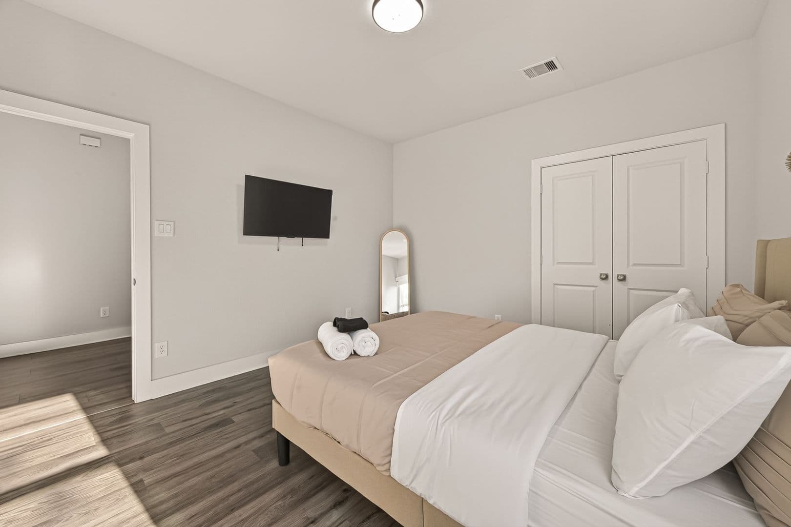 Houston Townhome: 4221 Galesburg St
