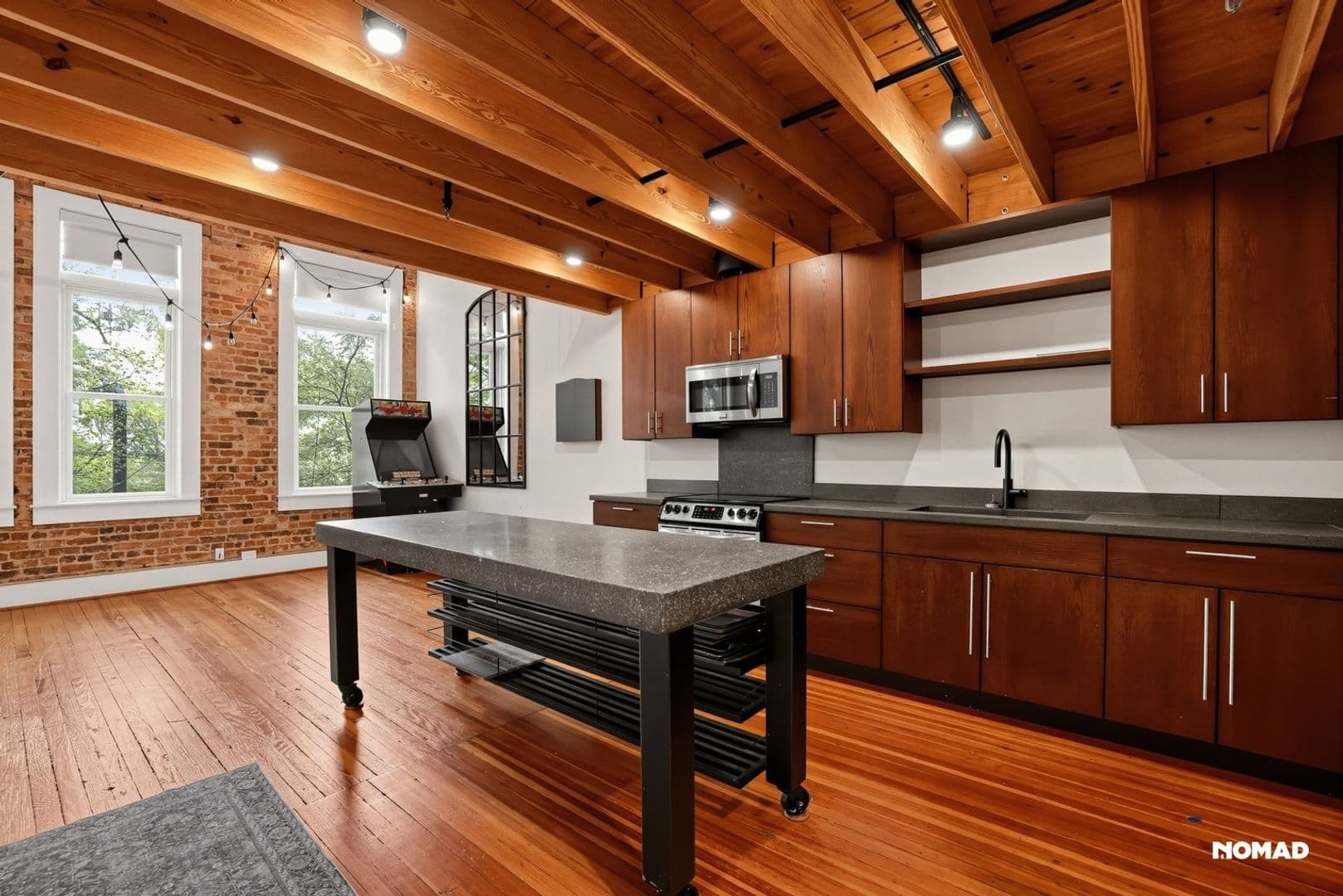 Greenville House: 102 N Main St