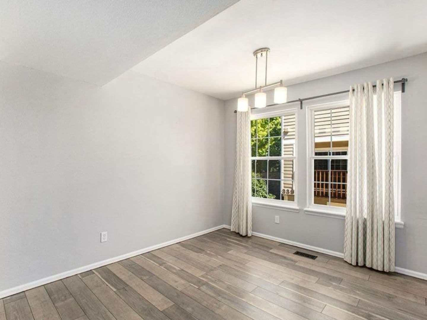 Littleton Townhome: 329 W Jamison Cir