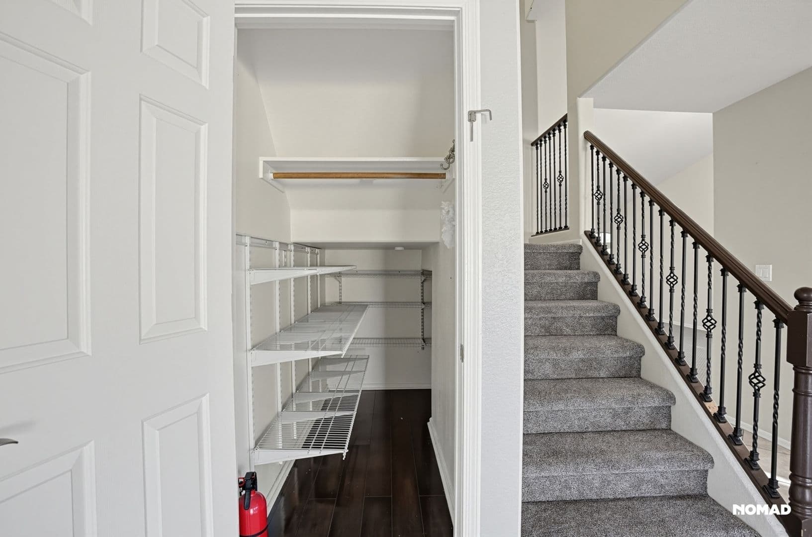 Gilbert House: 141 S Quartz St