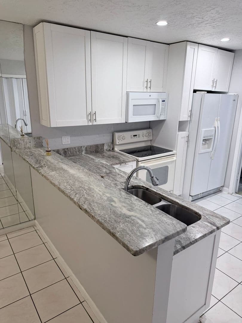 Tampa Townhome: 8728 Jasmine Pond Dr