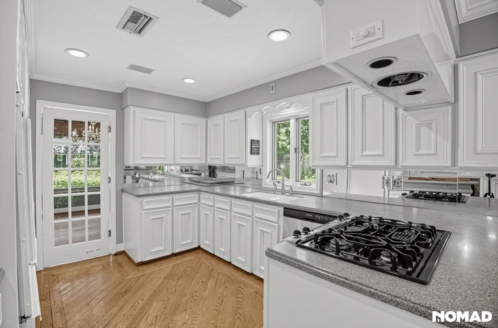 Houston House: 4726 Omeara Dr