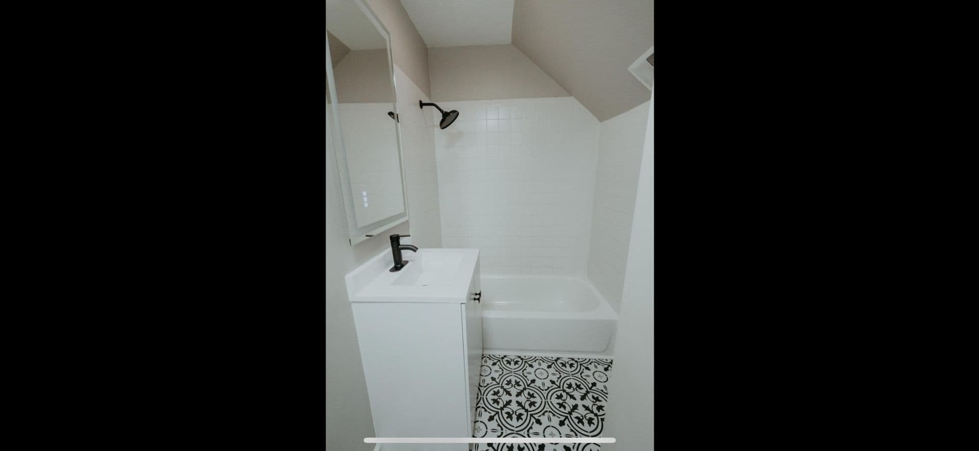 Louisville Townhome: 637 S 44th St