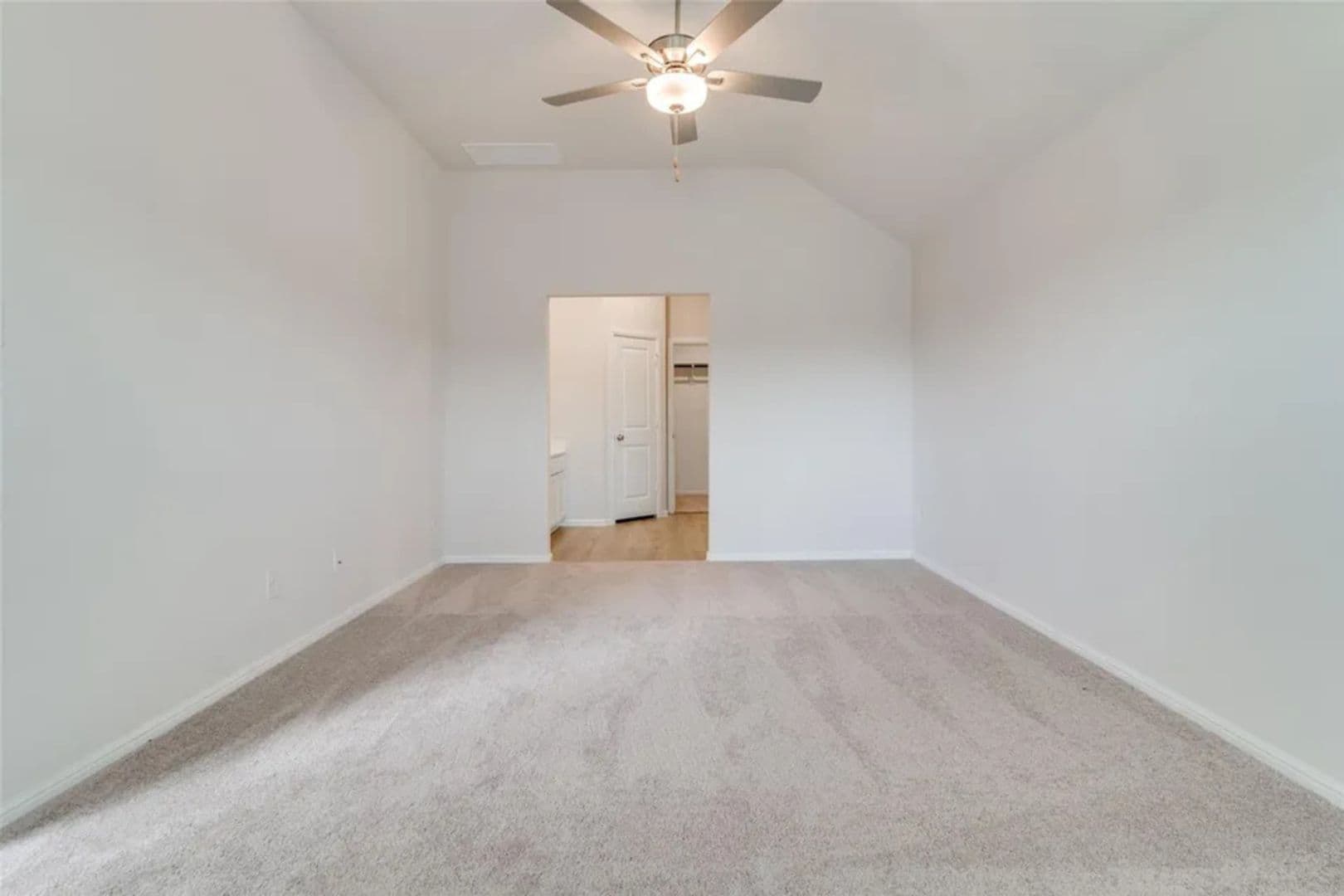 Royse City House: 213 Corcovado Ave