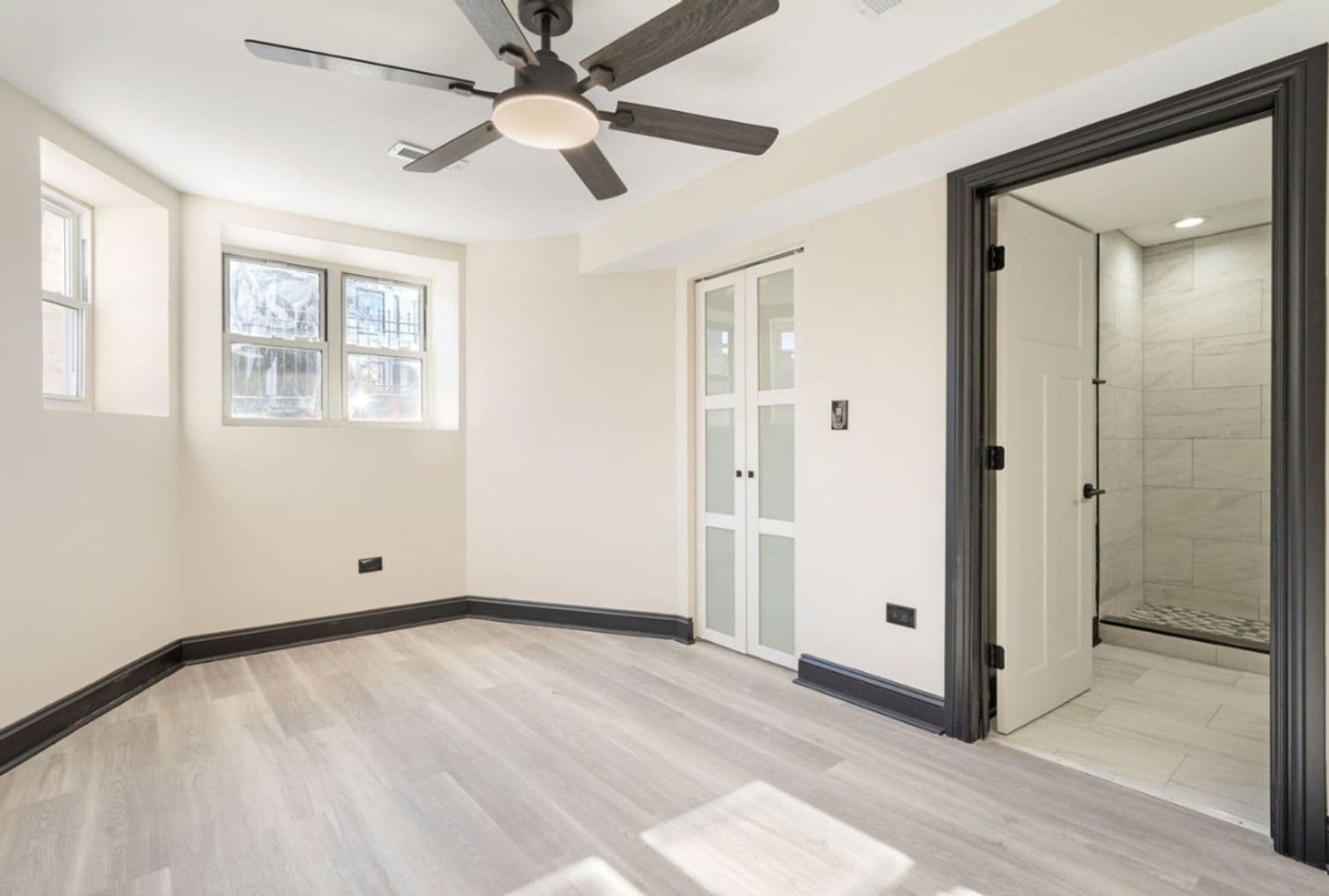 Chicago Townhome: 3824 W Arthington St