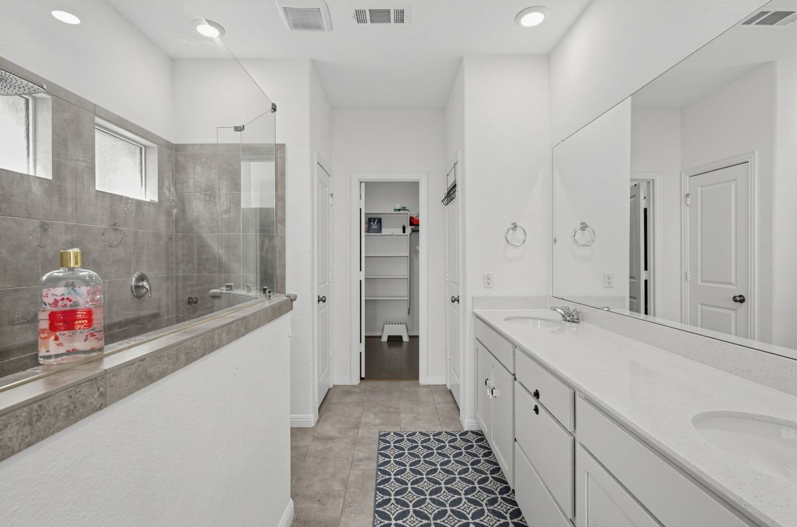 Liberty Hill House: 543 Spurlock Way