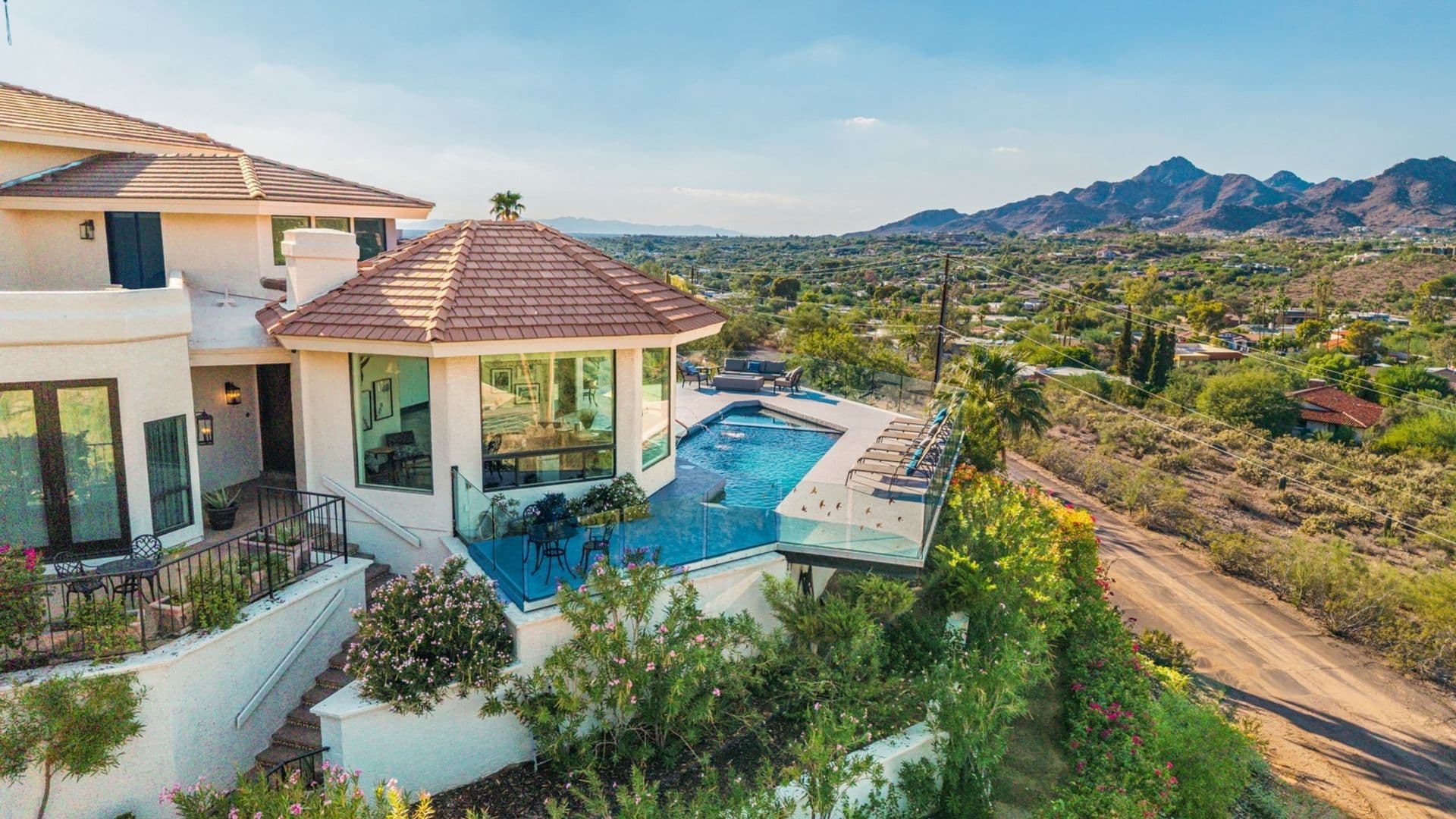 Phoenix House: 5655 N Camelback Canyon Dr