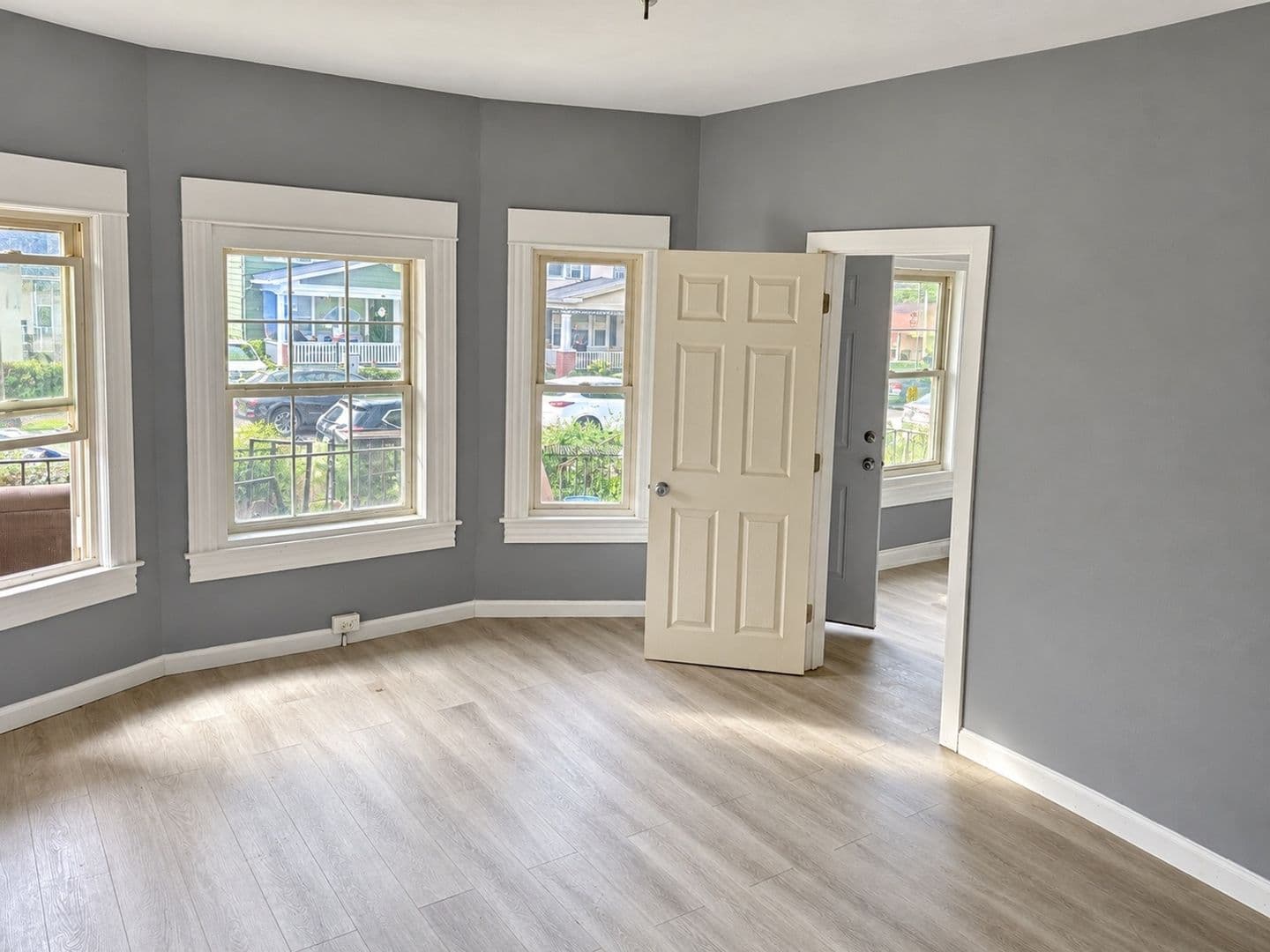 Scranton Townhome: 932 Madison Ave