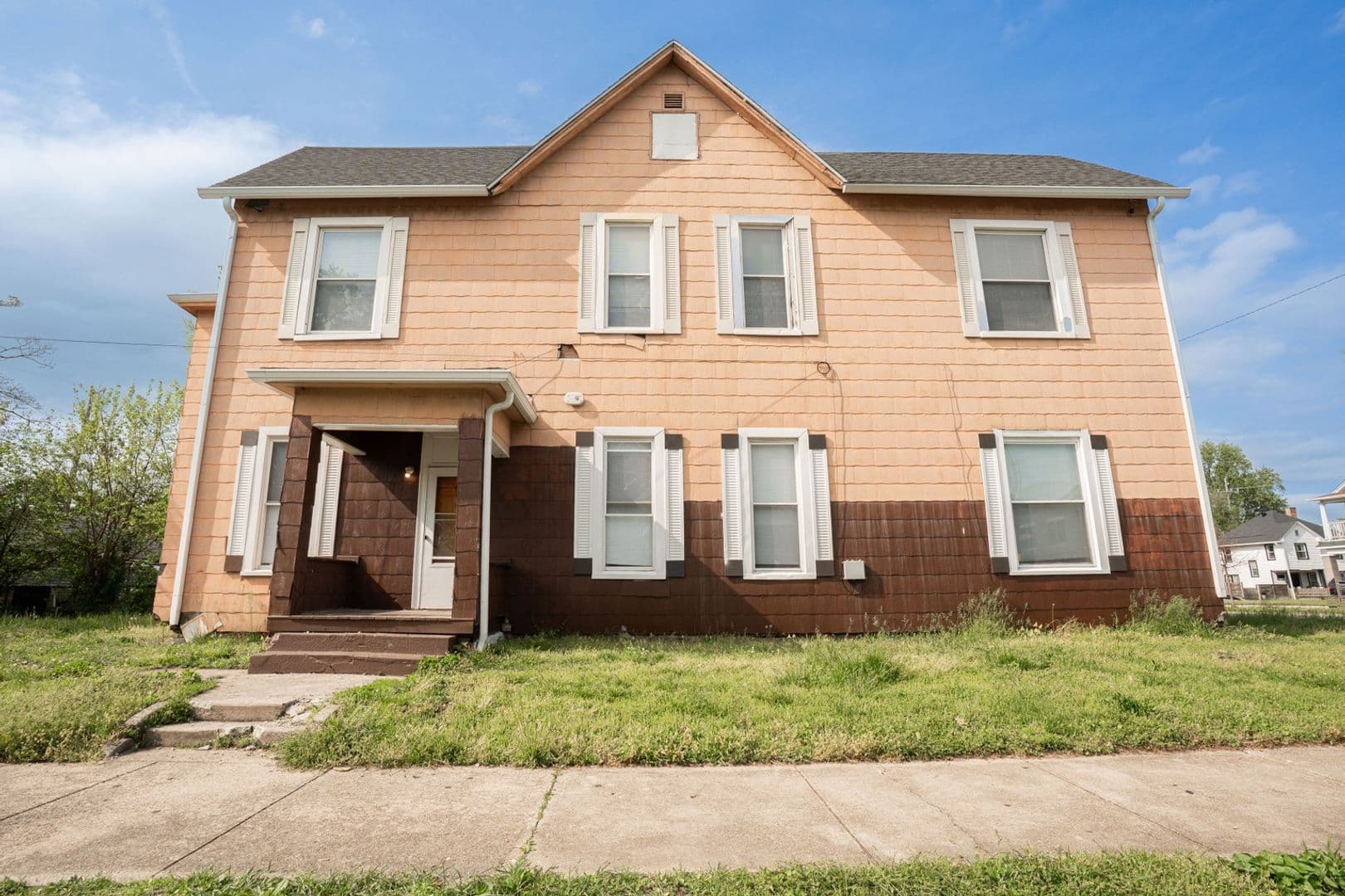 Terre Haute House: 731 S 7th St