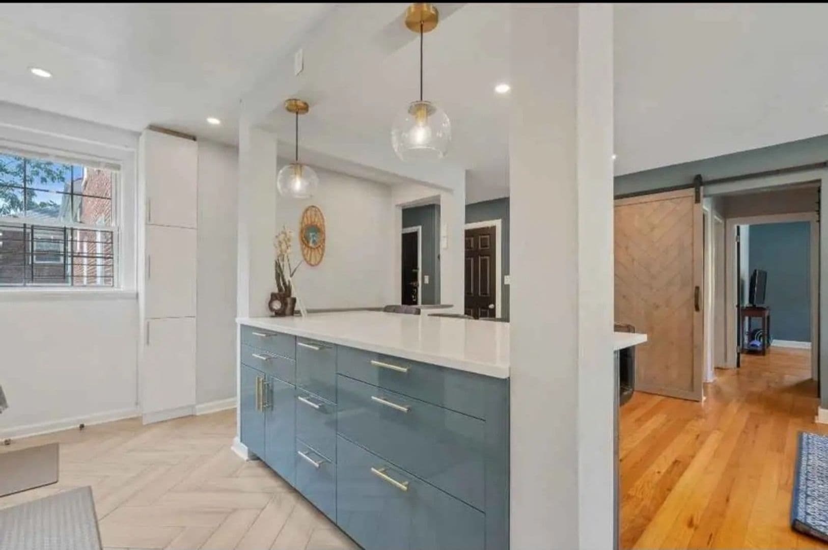 Washington Condo: 2716 29th St Se