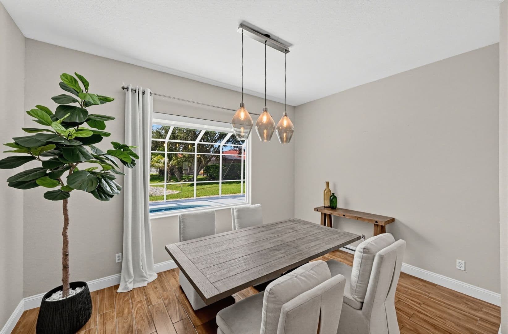 Naples House: 2926 Inlet Cv Ln E