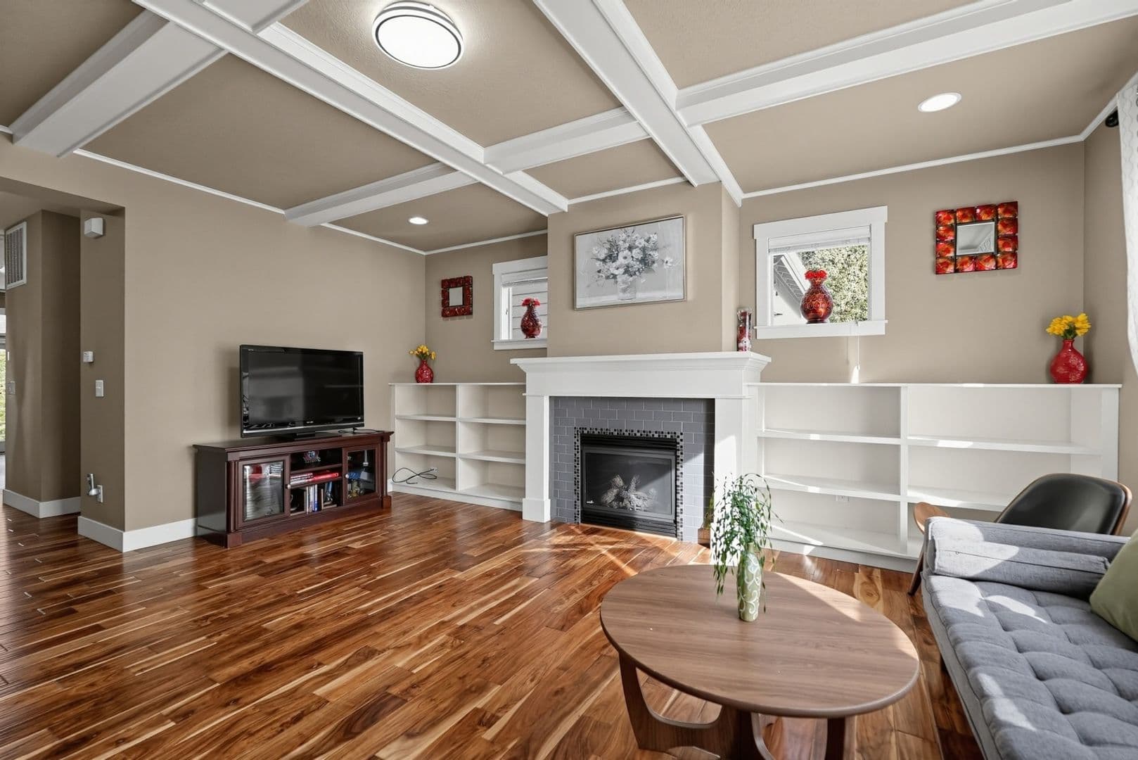 Portland House: 3830 NW Unrath Pl