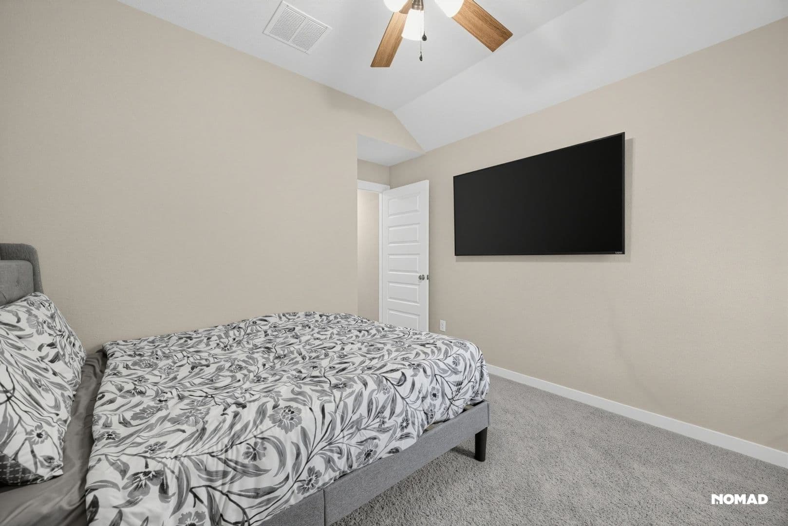 Denison House: 3958 Oak Creek Cir