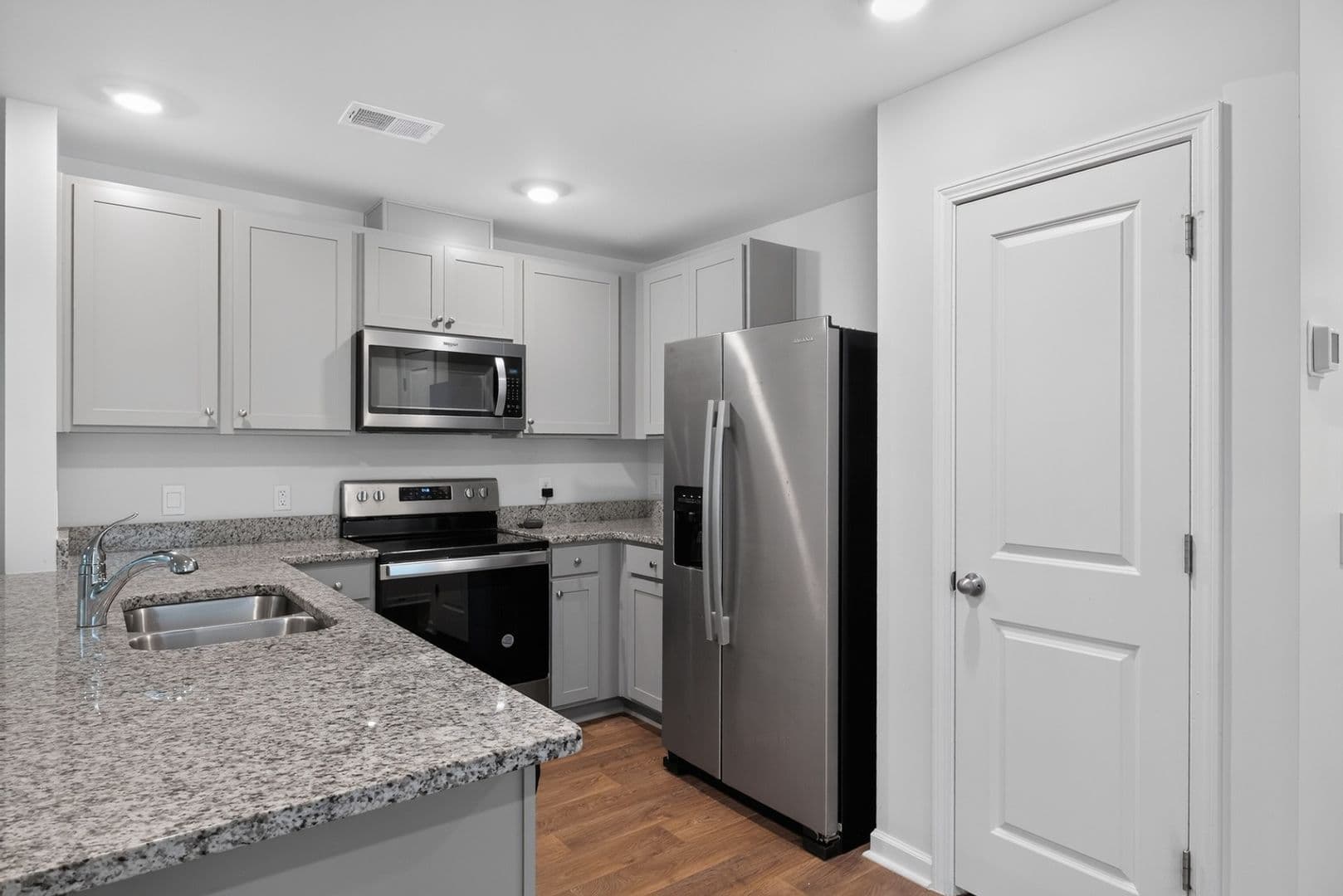 Bloomingdale House: 183 Coneflower Rd