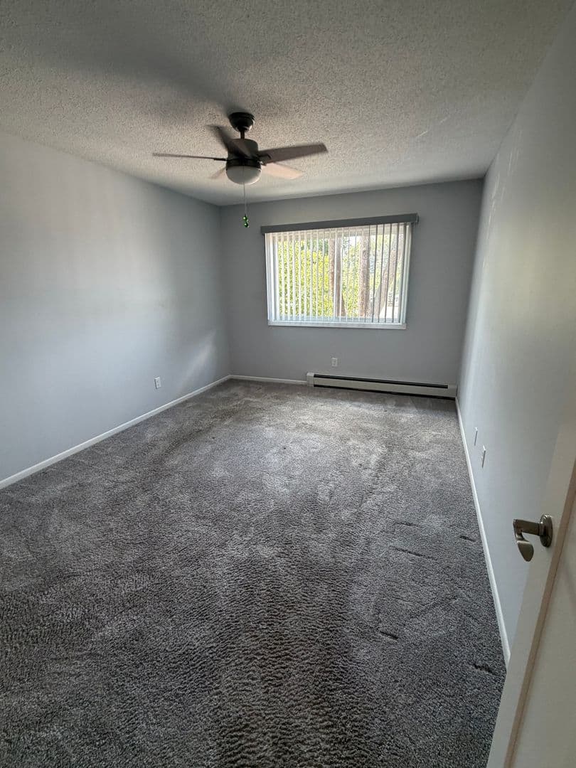 Mound Condo: 4387 Wilshire Blvd