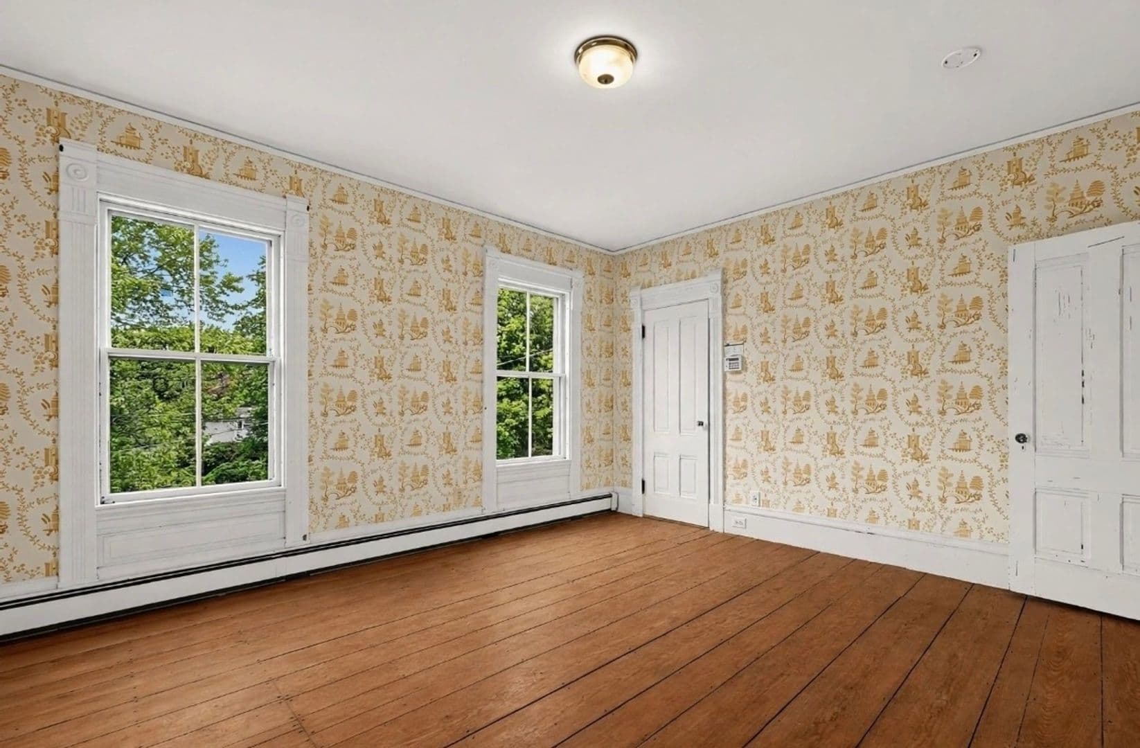 Fitchburg House: 267 Pearl Hill Rd