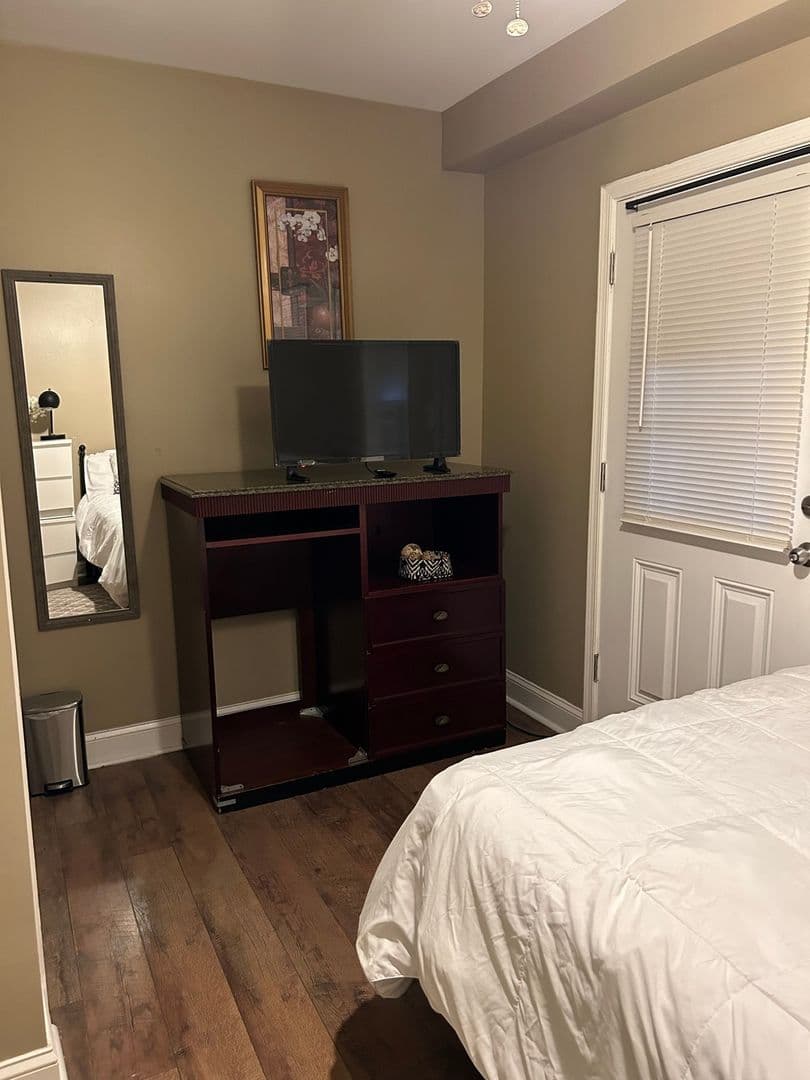 Wilimington Townhome: 1103 W 7th St