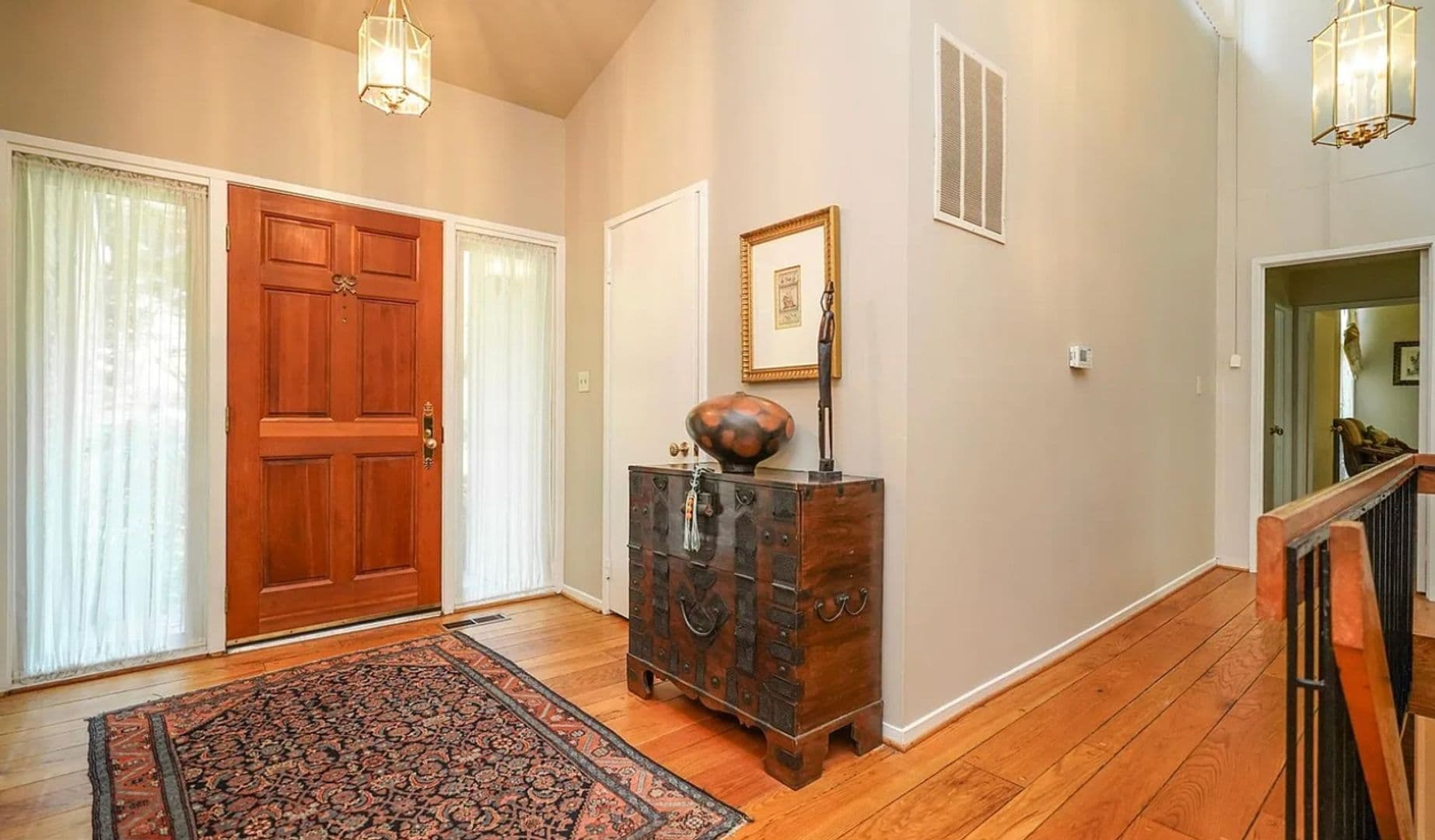 Potomac House: 8801 Quiet Stream Ct