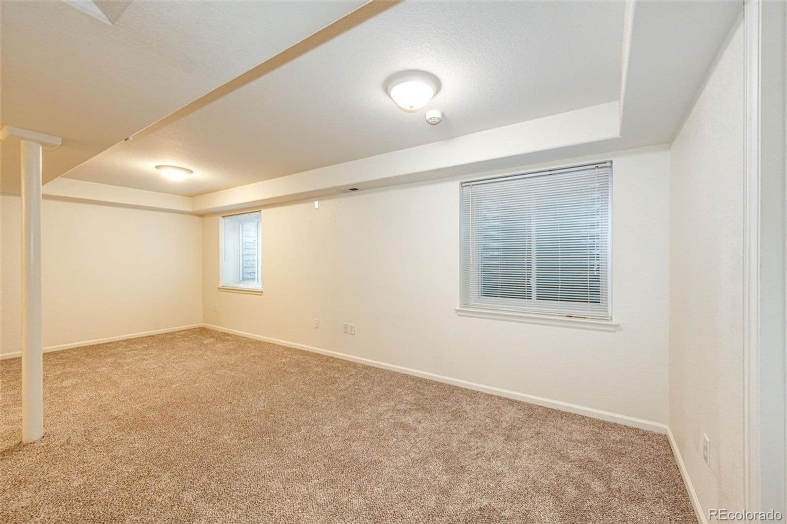 Englewood House: 16475 E Phillips Pl