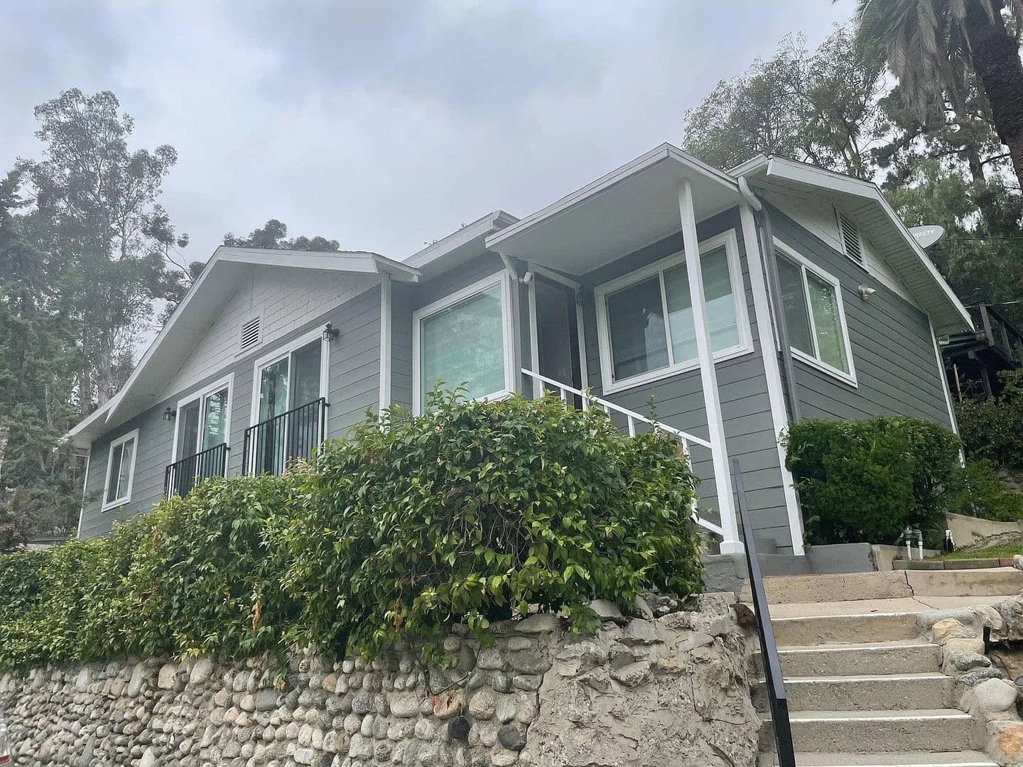 Los Angeles House: 4875 Wicopee Ave