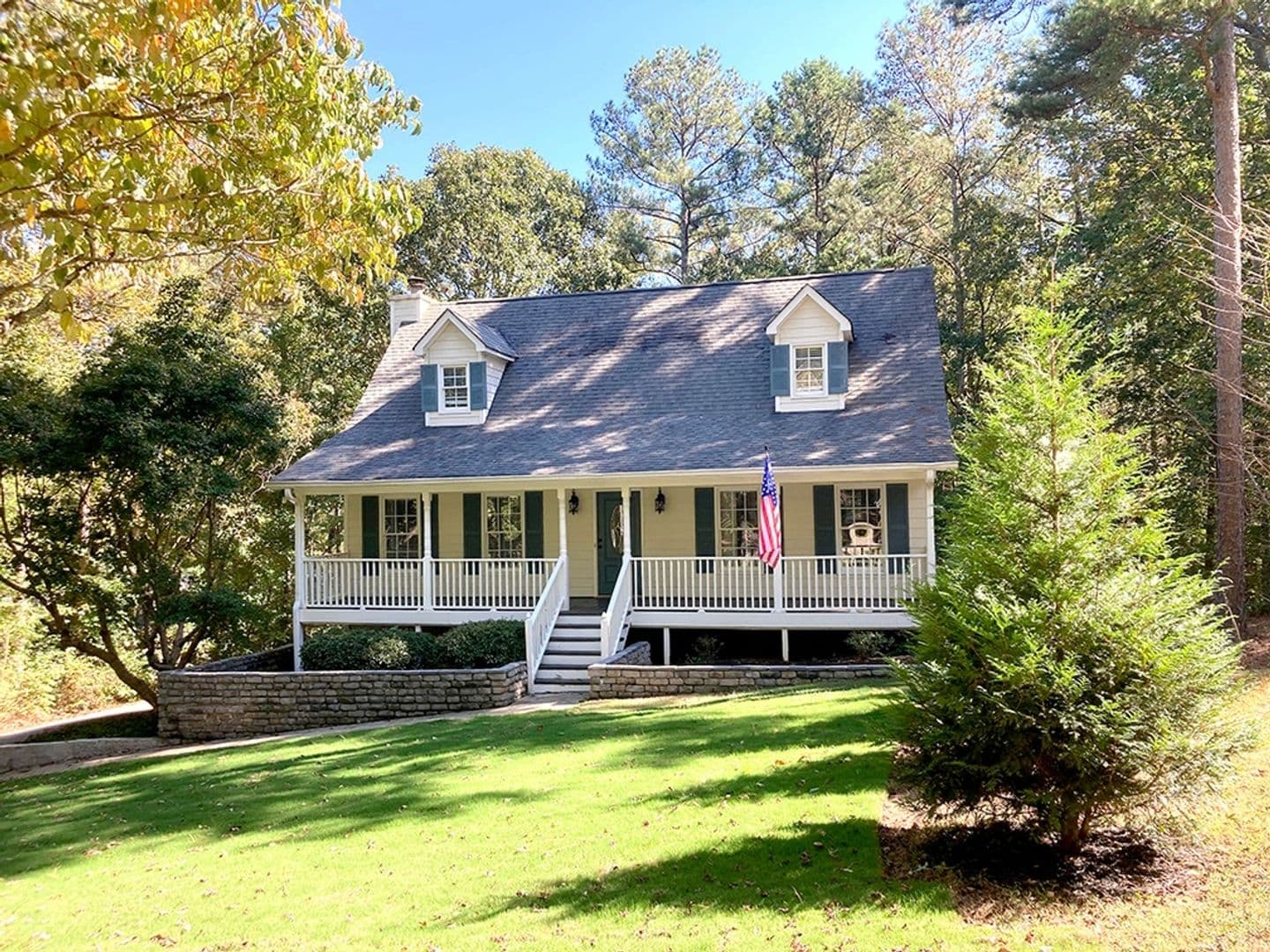 Villa Rica House: 1370 Fernwood Ct
