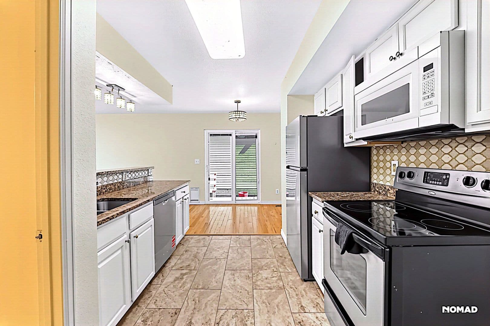 Aurora House: 1533 S Buckley Way