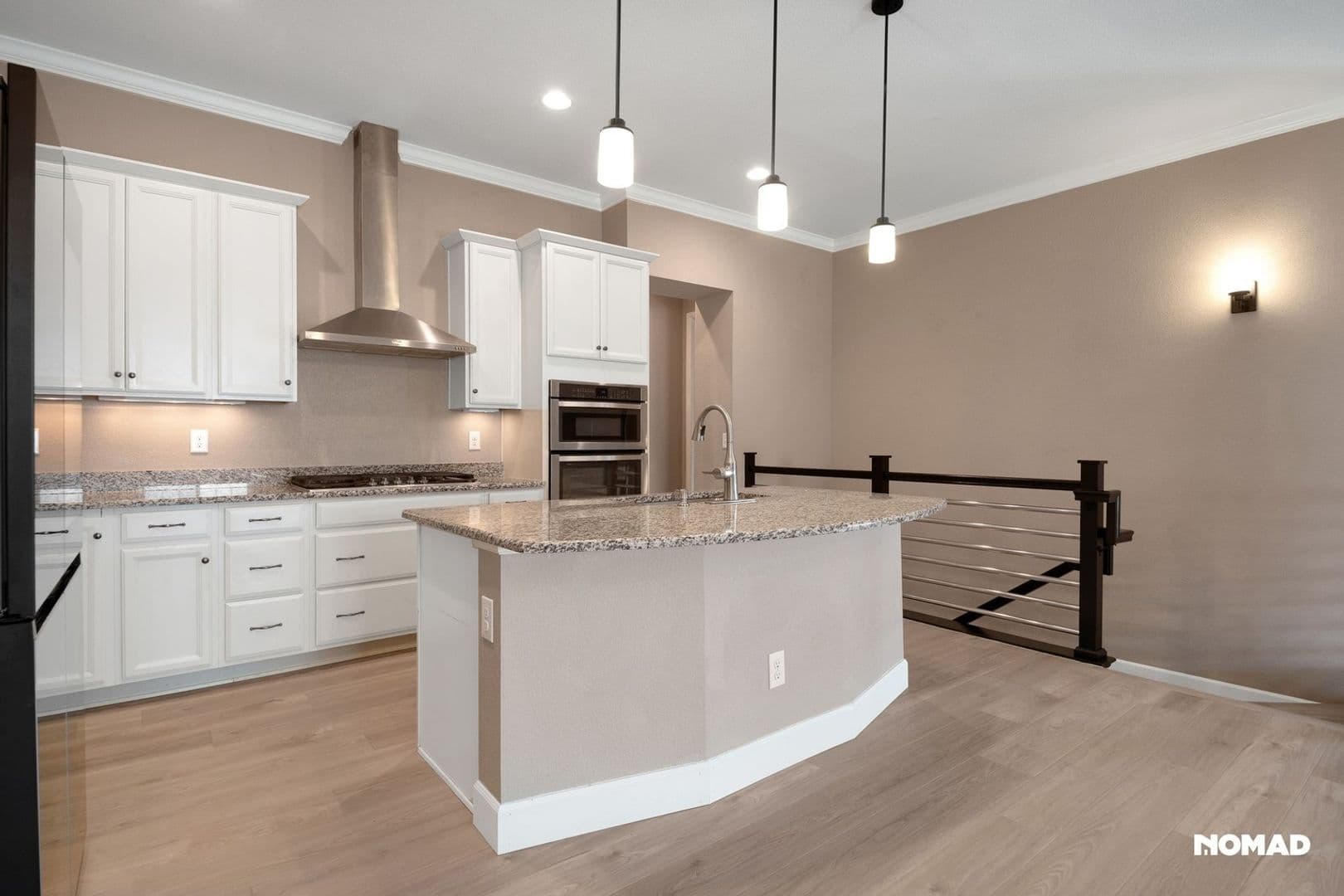 Aurora House: 26926 E Davies Pl