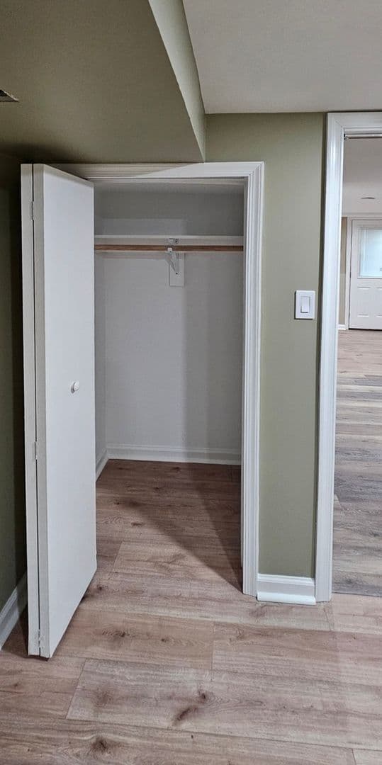 Baltimore Townhome: 4633 Kernwood Ave