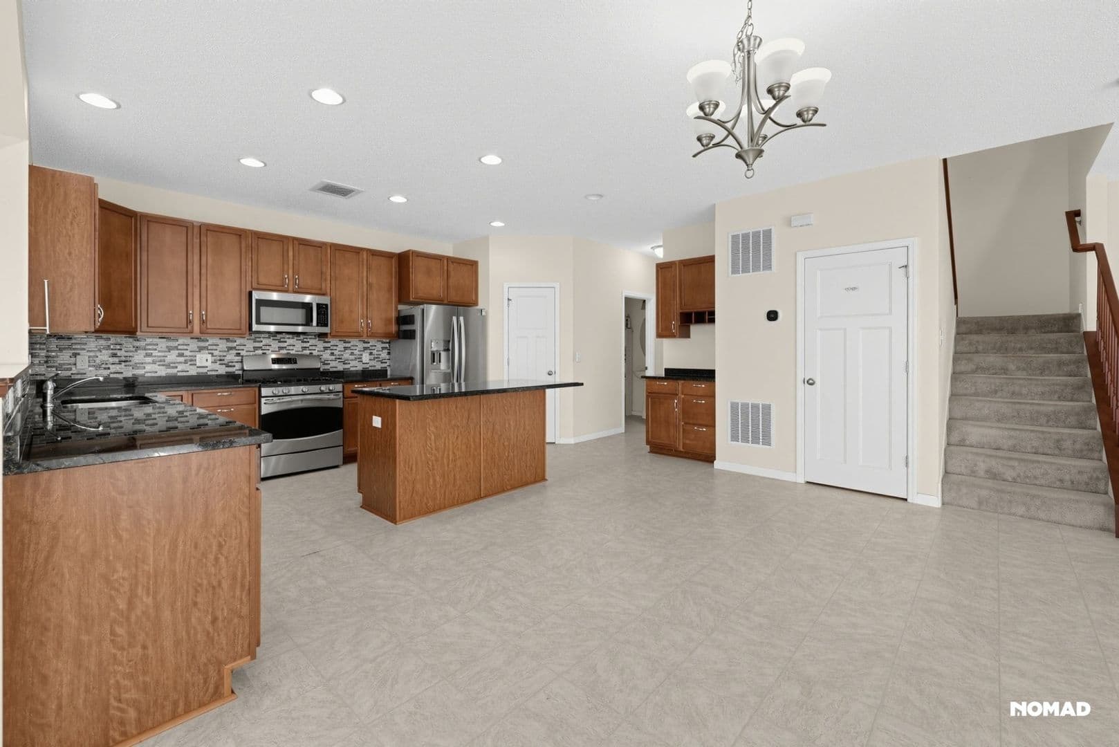 Plymouth House: 18805 46th Ave N