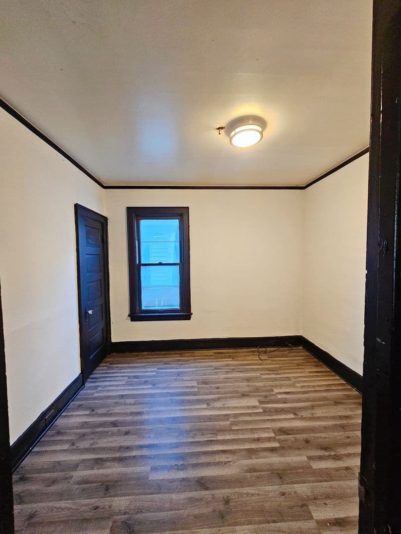 Milwaukee Townhome: 2231 N 41st St