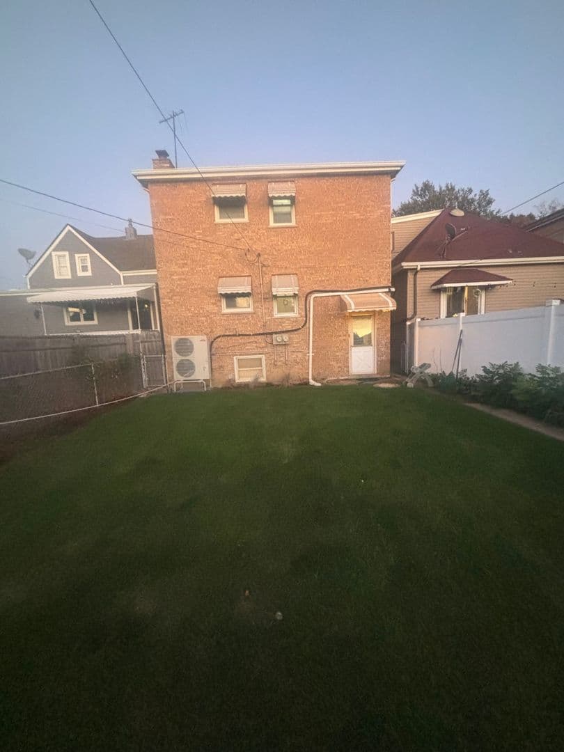 Chicago Townhome: 6026 S Kilbourn Ave