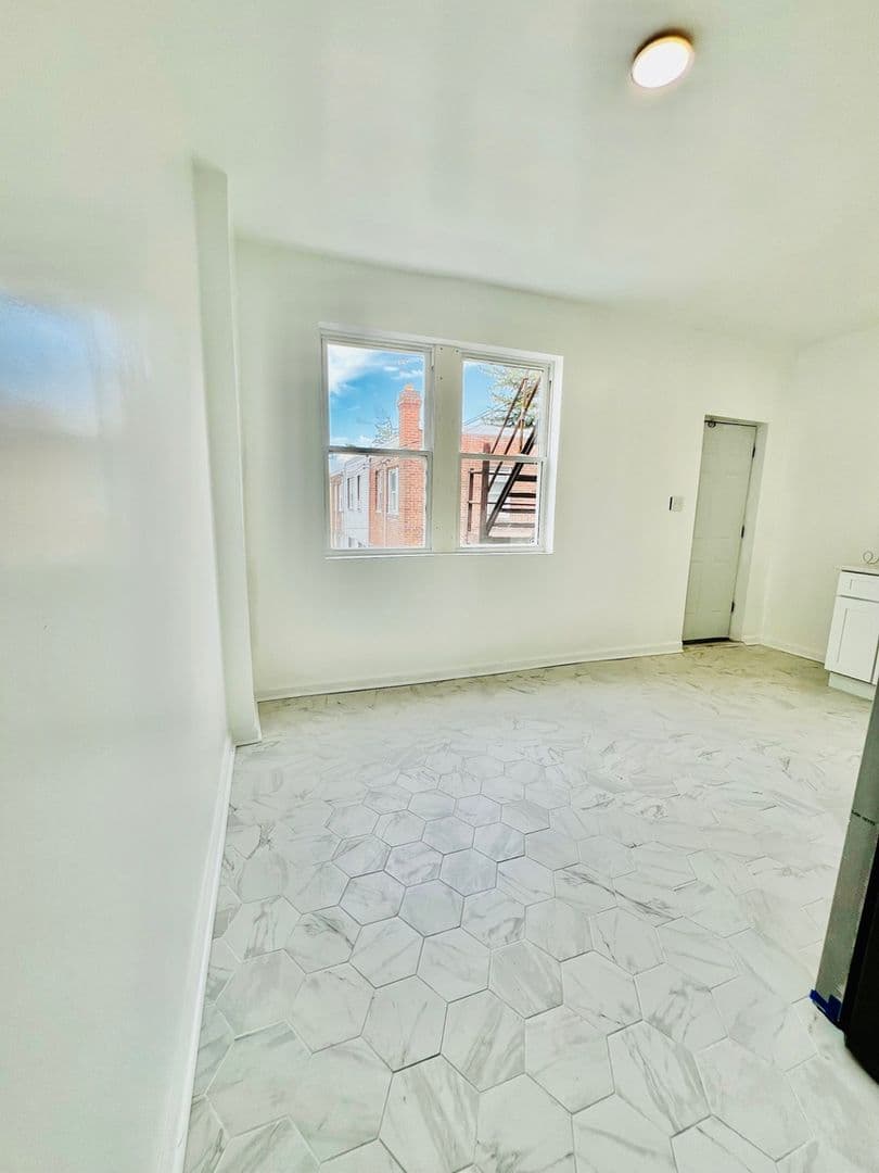 Philadelphia Townhome: 7607 Ogontz Ave