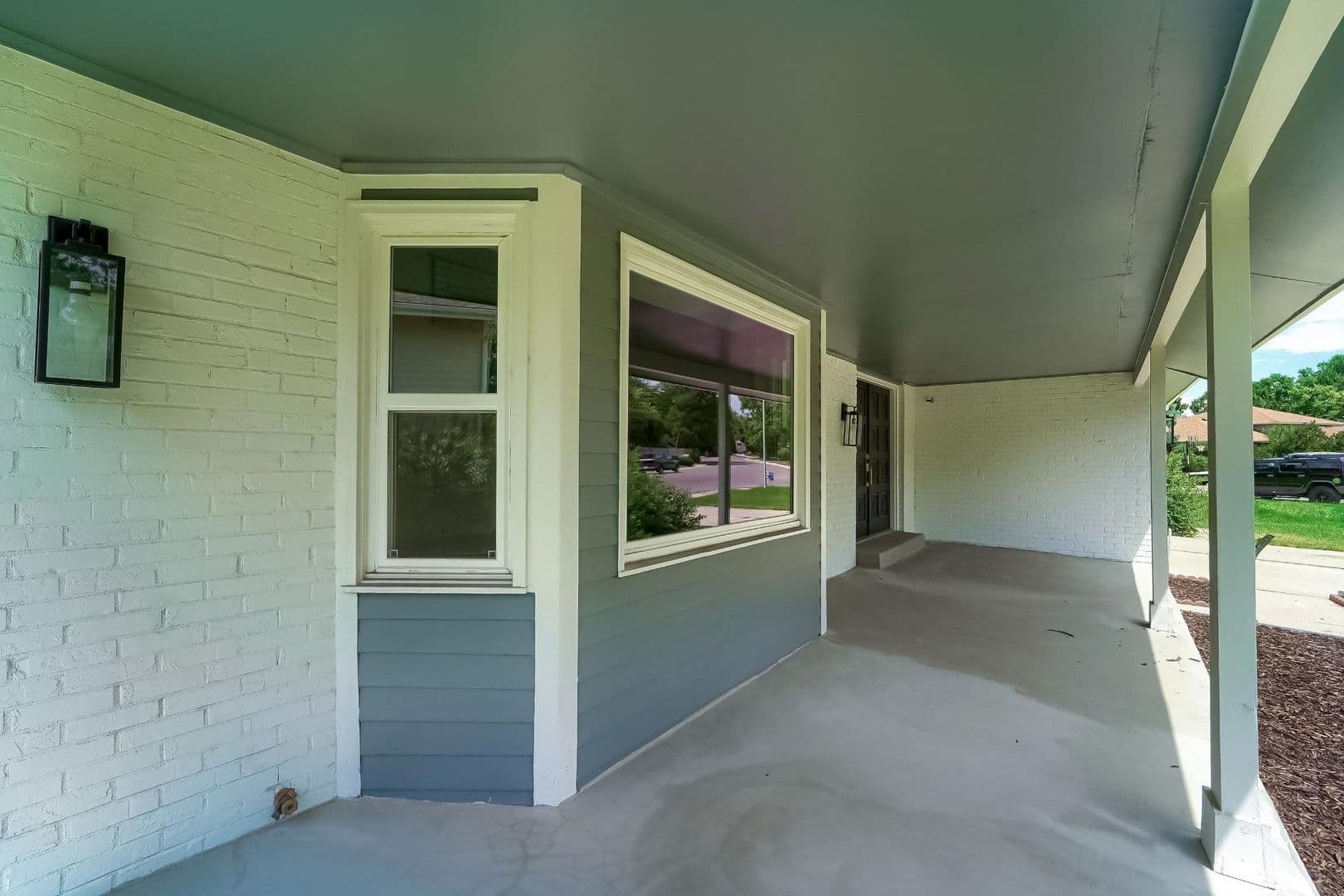 Denver House: 9923 East Exposition Avenue