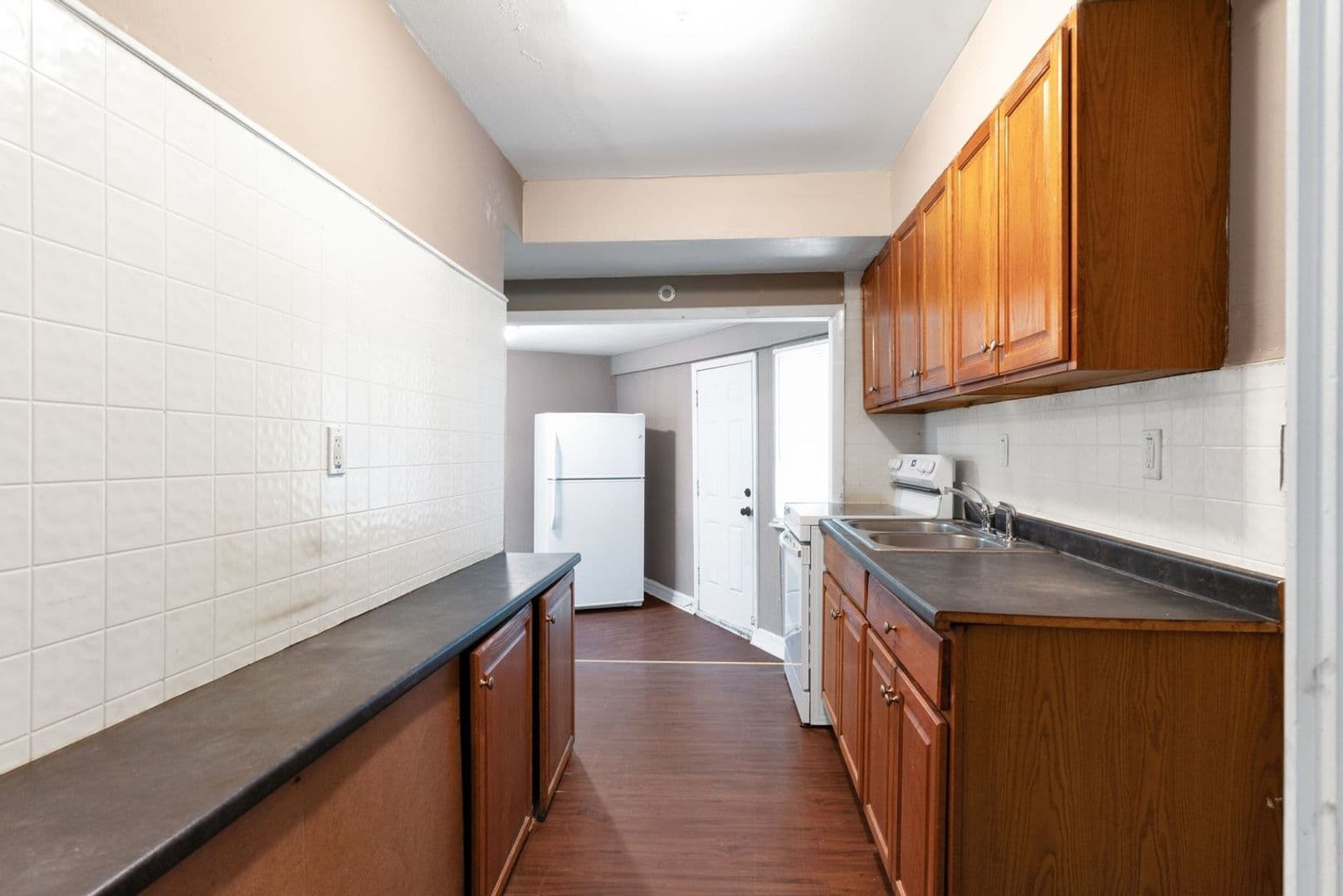 Saint Louis House: 300 Estridge Rd