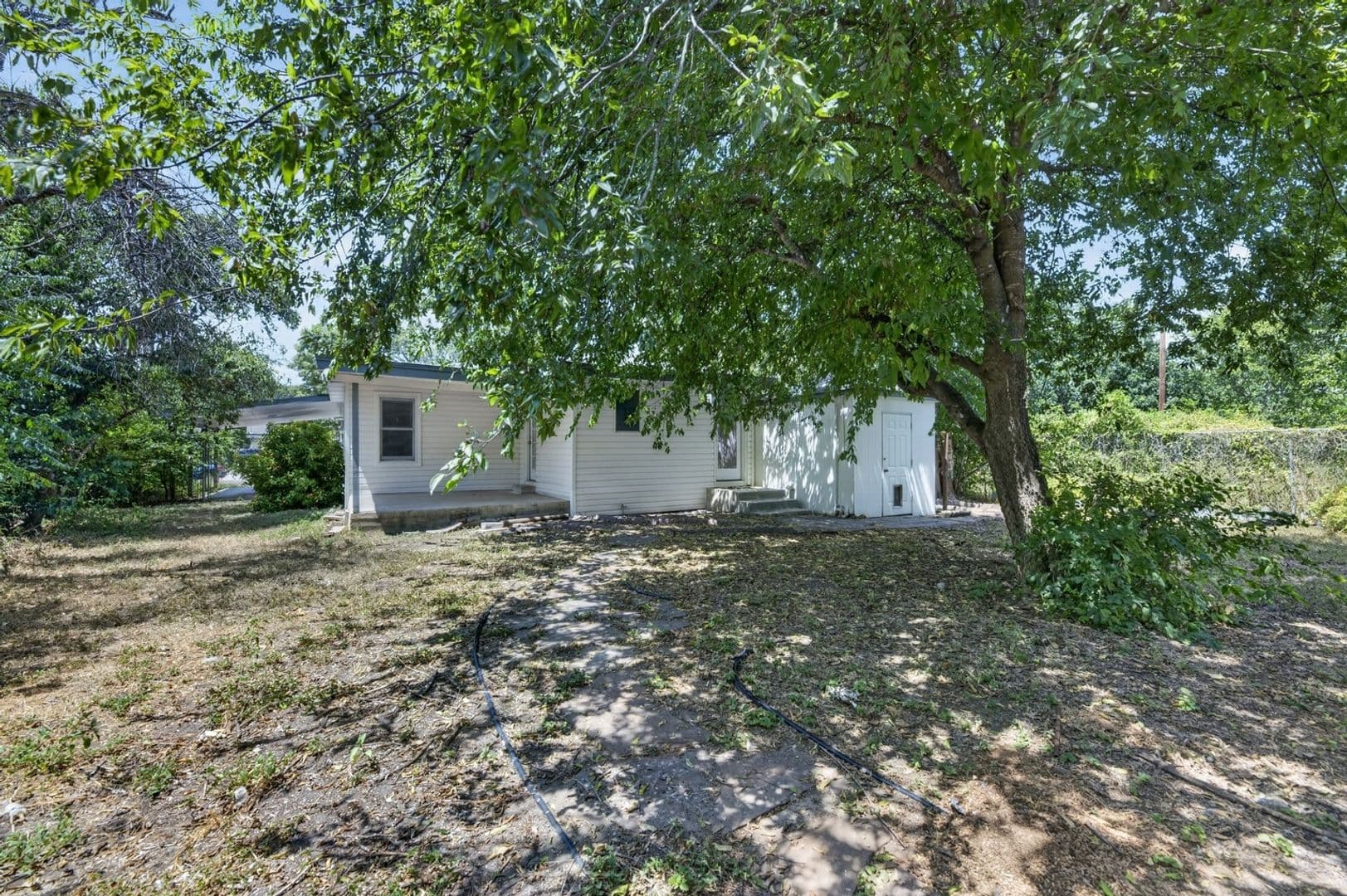 San Antonio House: 2906 Christian Dr