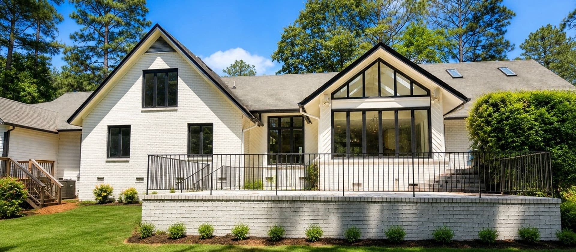 Fayetteville House: 2900 Middlesex Rd