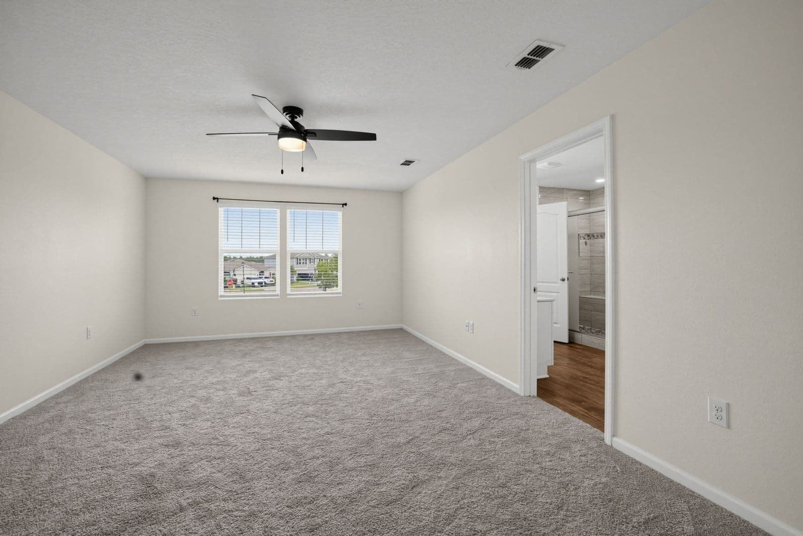 Jacksonville House: 3512 Guppy Ct
