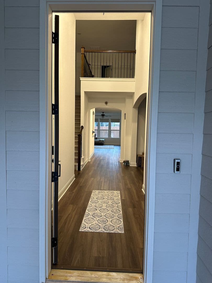 Liberty Hill House: 240 Canyoncrest Way