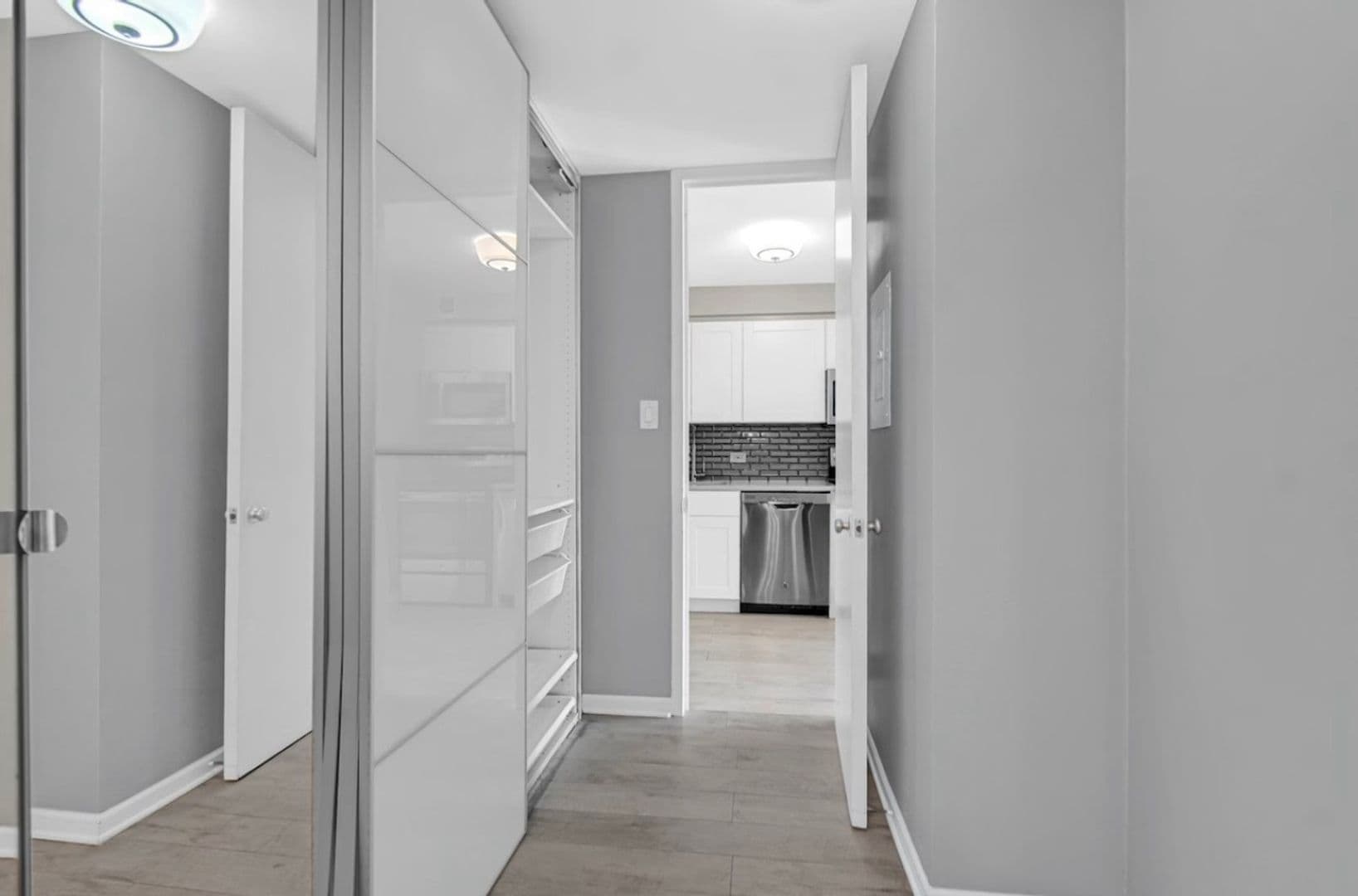 Chicago Condo: 601 E 32nd St