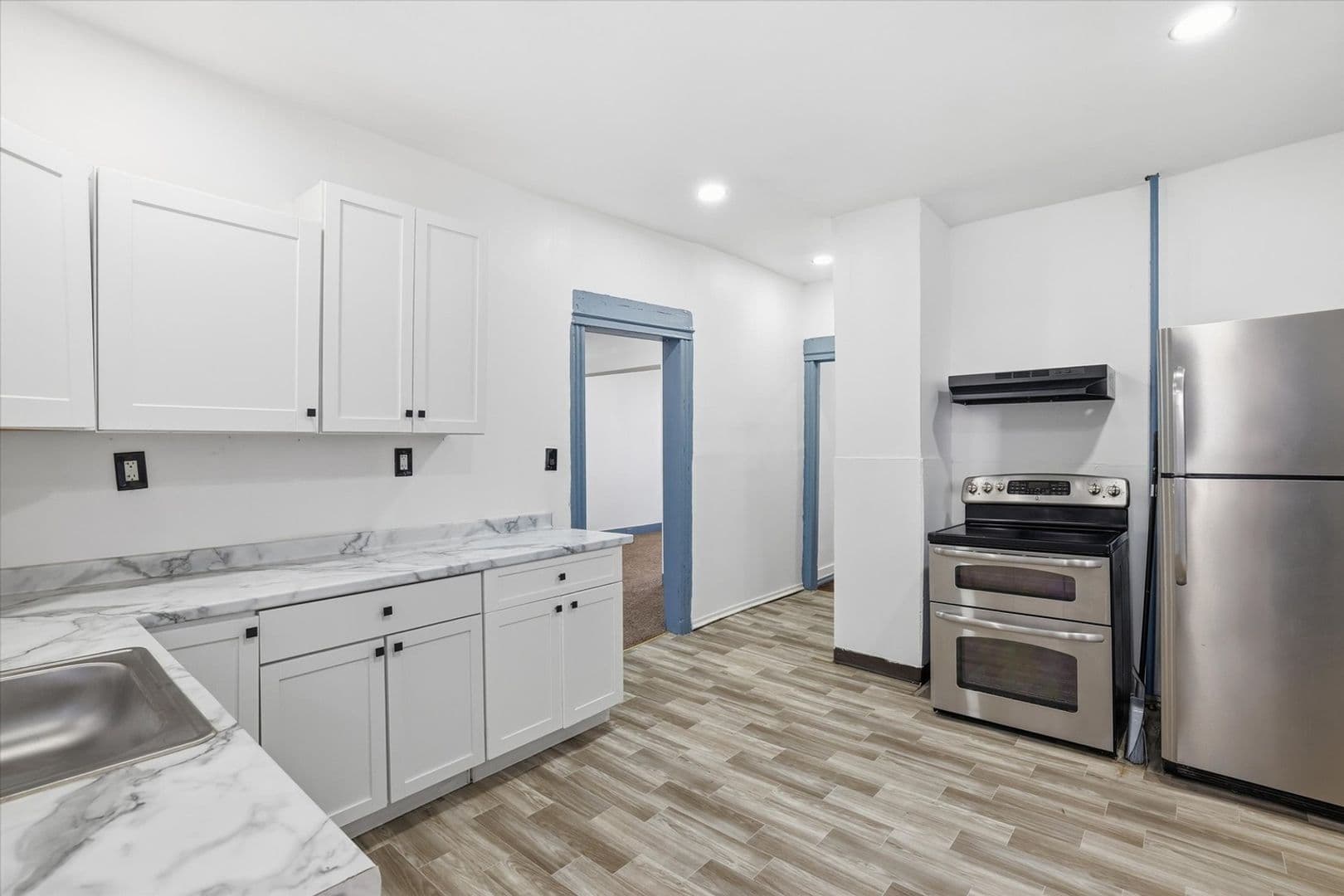 Scranton House: 940 Monroe Ave
