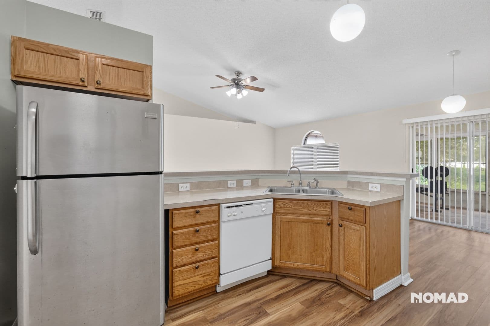 Spring Hill House: 14169 Spring Hill Dr