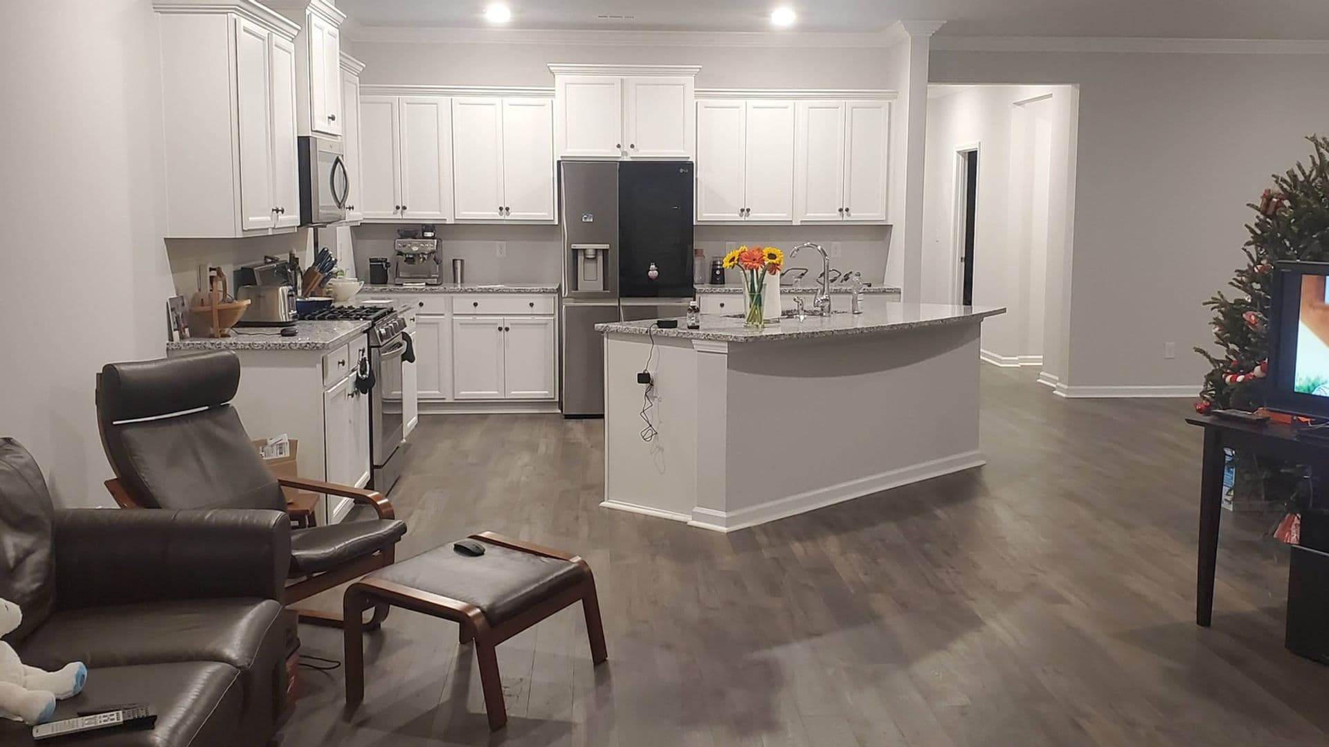 Huntsville House: 328 Jackson Point Cir